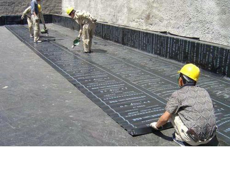 聚氨酯防水涂料淺談房屋建筑屋面產(chǎn)生滲漏成因